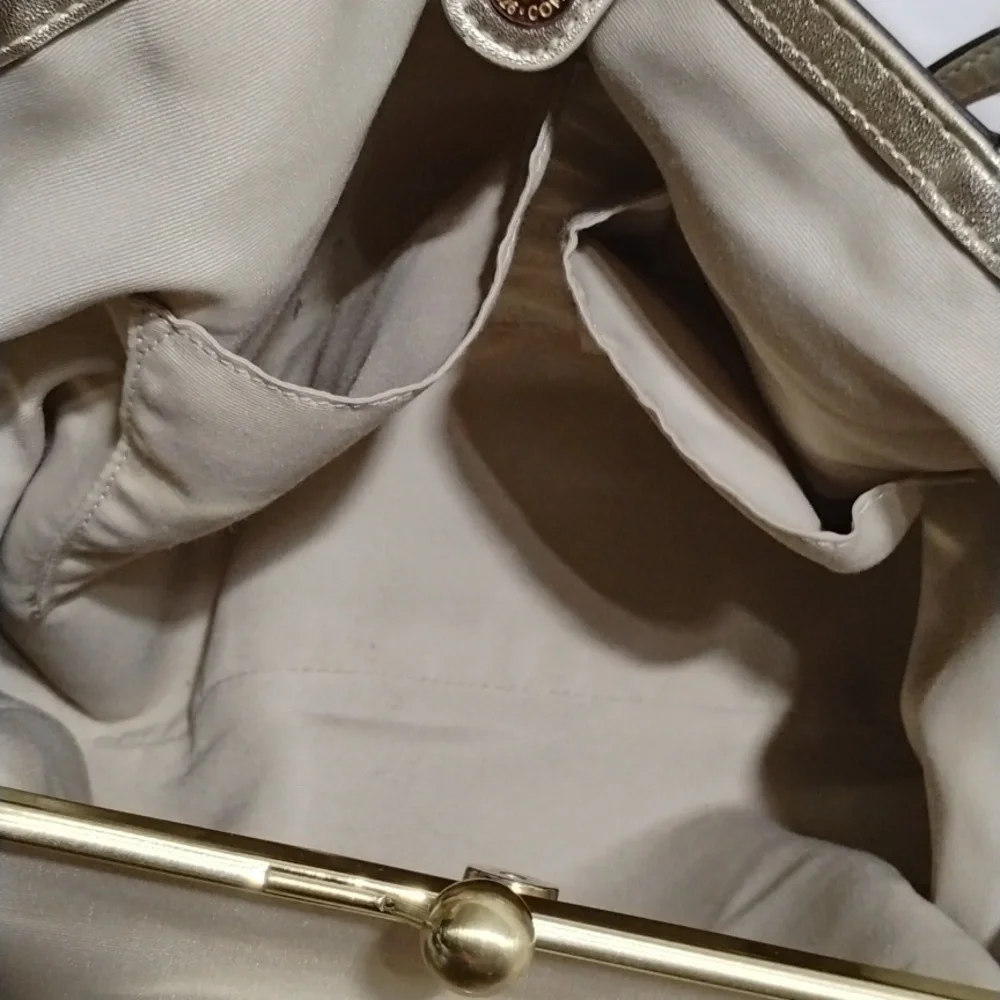 SALE! Coach Twist Lock 3 Compartment Vintage Shoulder Bag W Hangtags & Scarf - Picture 14 of 15